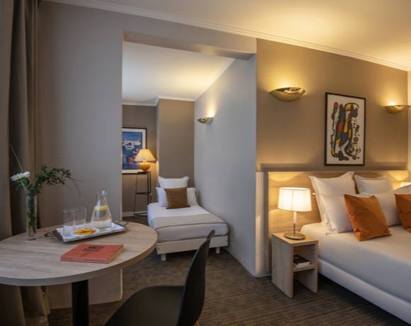 Chambres Supérieures Triple Hôtel Amarante Cannes